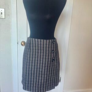 G.H. Bass & Co. Wool Houndstooth Skirt